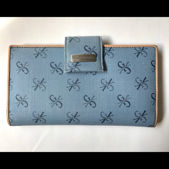 Gloria Vanderbilt Wallet Like New - Picture 2 of 3